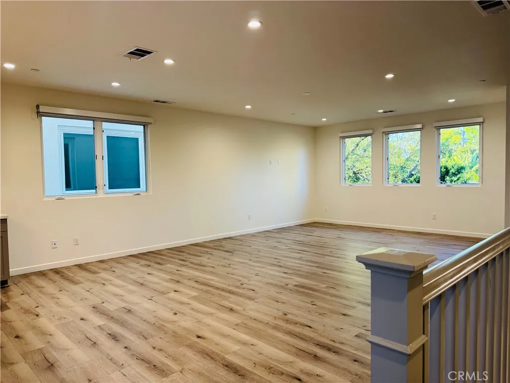 Additional image 23 of 11815 W Holly Way, Valley Village, CA 91607