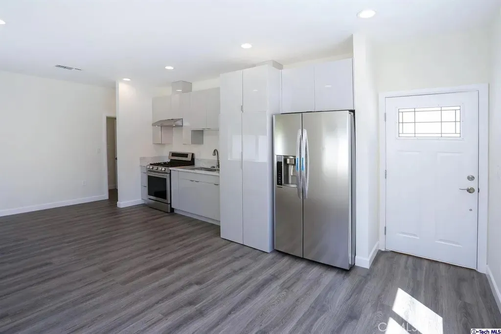 Additional image 19 of 7521 Milwood Avenue, Canoga Park, CA 91303