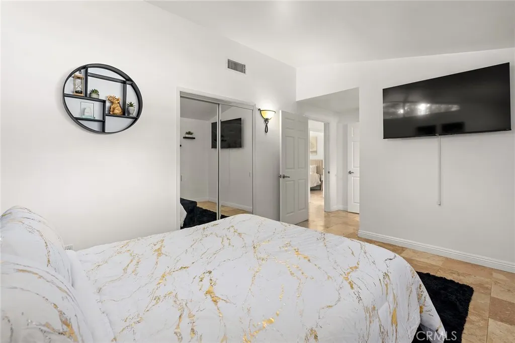 Additional image 18 of 20300 Oxnard, Woodland Hills, CA 91367