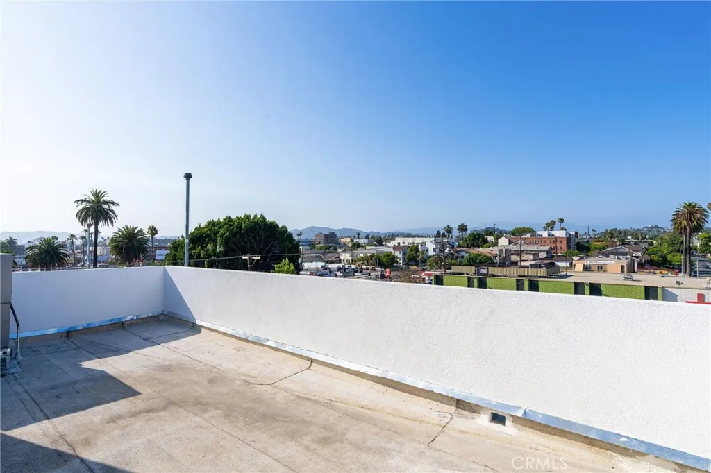 Additional image 30 of 121 S Coronado Unit 1/2, Los Angeles, CA 90057