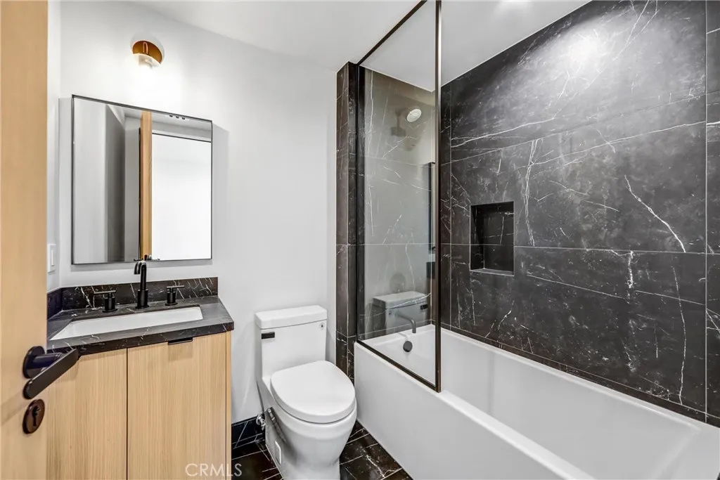 Additional image 26 of 10352 Riverside Drive Unit 203A, Toluca Lake, CA 91602