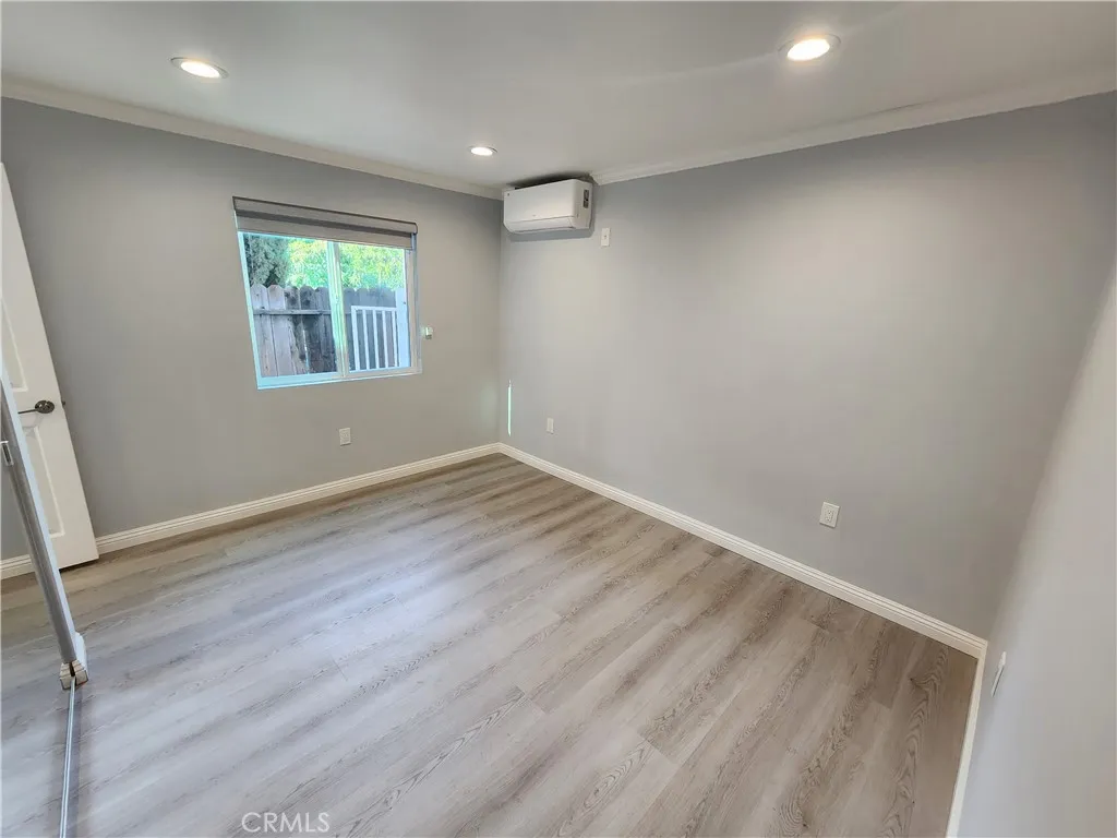 Additional image 23 of 21217 De La Guerra Street Unit B, Woodland Hills, CA 91364