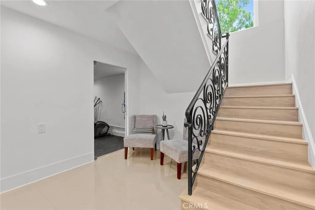 Additional image 12 of 3677 Eddingham Avenue, Calabasas, CA 91302