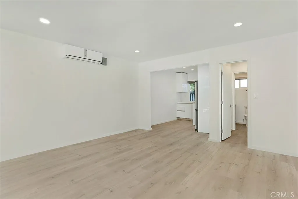 Additional image 7 of 11918 Hart Unit 1, North Hollywood, CA 91605