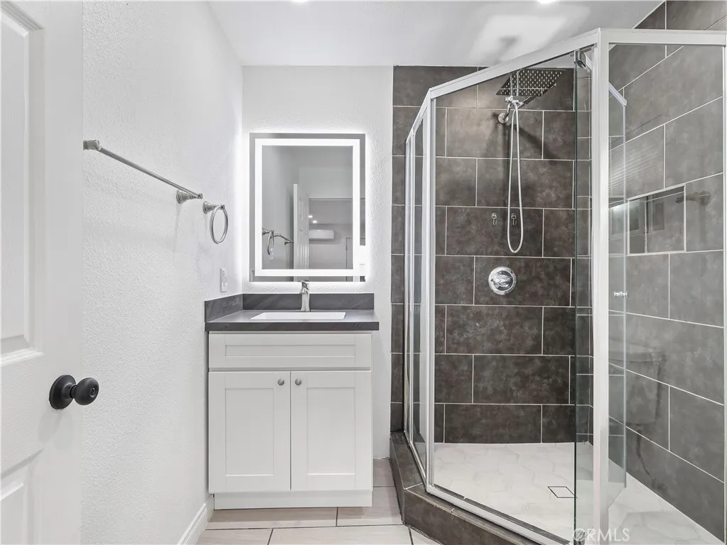 Additional image 46 of 8828 Chimineas Avenue, Northridge, CA 91325