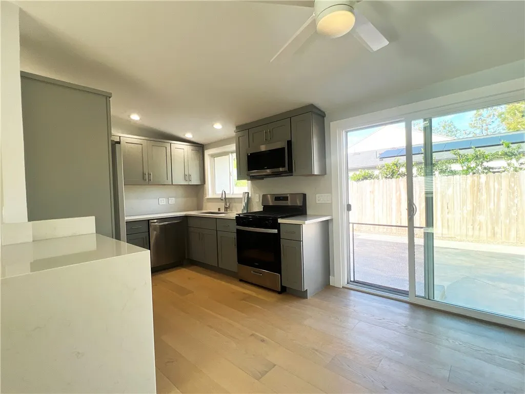 Additional image 12 of 326 Hamilton St, Costa Mesa, CA 92627