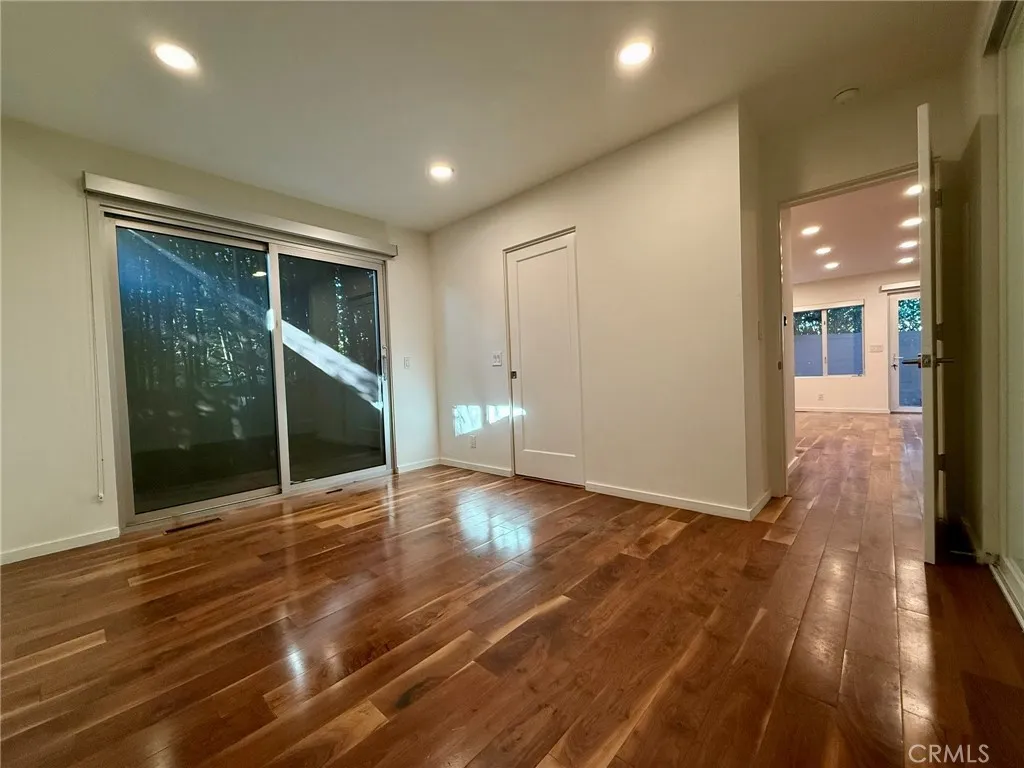 Additional image 29 of 2302 Oakwood Avenue, Venice, CA 90291