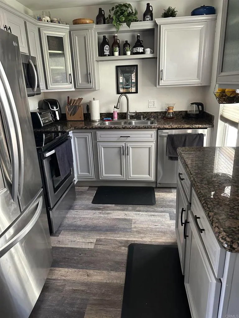 Additional image 18 of 1401 Reed Avenue Unit 3, San Diego, CA 92109