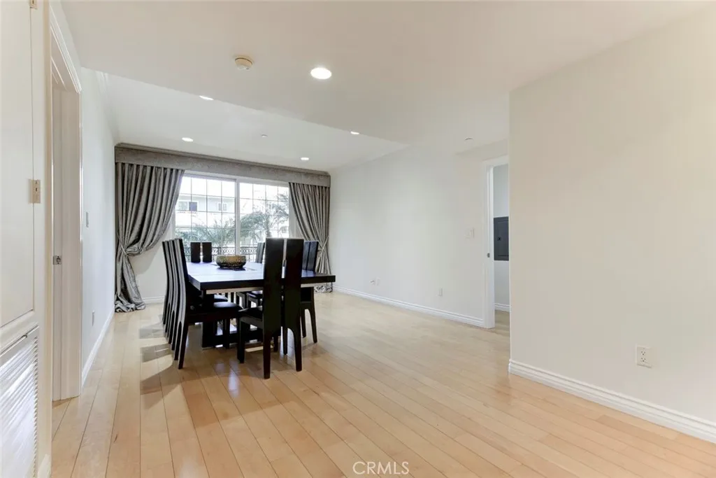 Additional image 41 of 556 E Palm Avenue Unit 102, Burbank, CA 91501