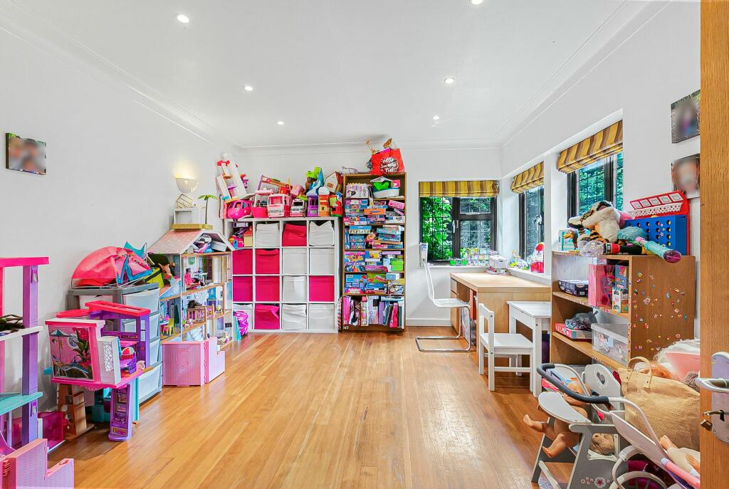 Additional image 11 of Kentish Lane, Brookmans Park, AL9