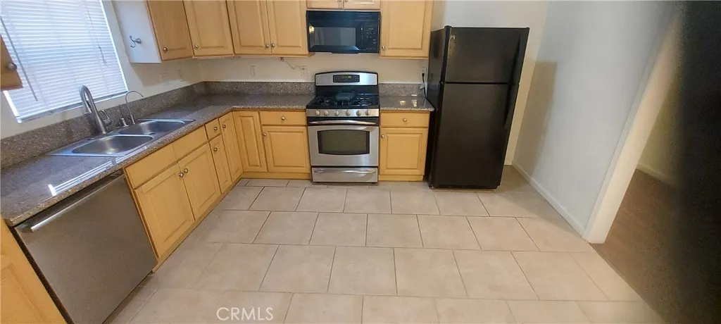 Additional image 8 of 2818 S Bronson Ave Unit B, Los Angeles, CA 90018