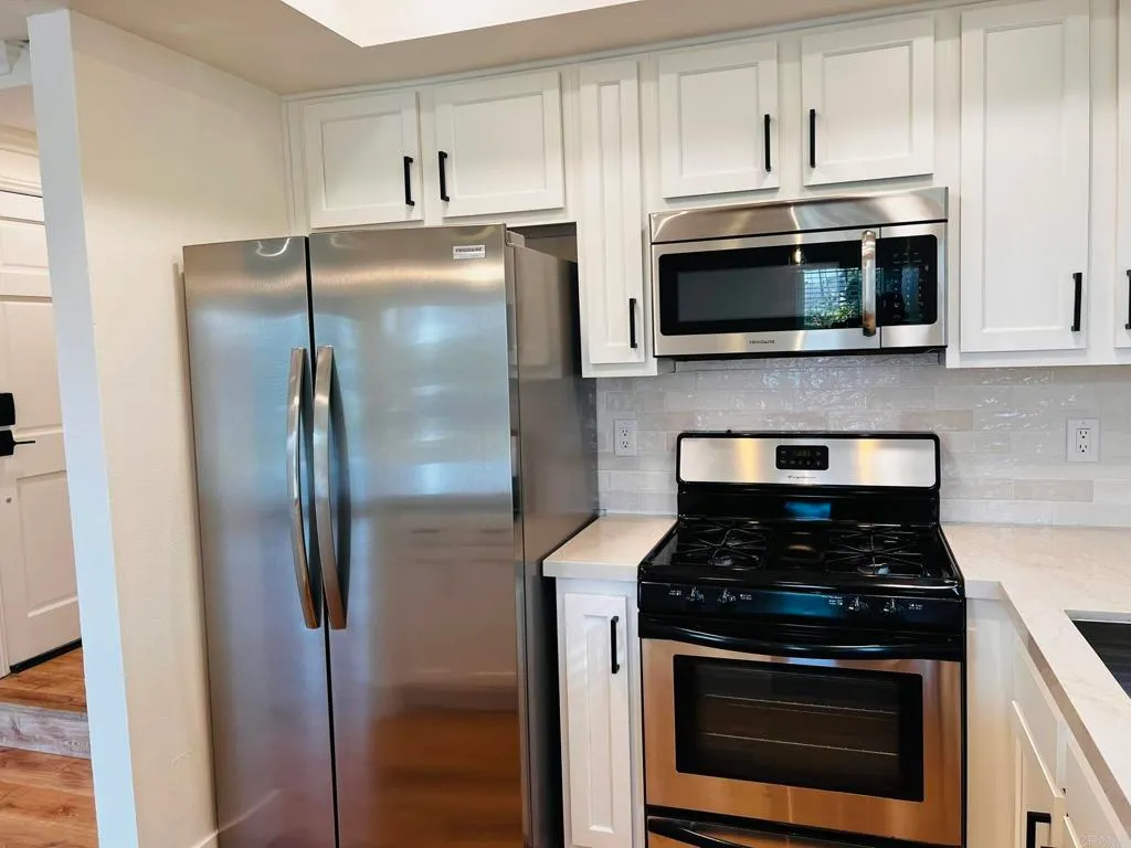 Additional image 82 of 4587 Cove Drive, Carlsbad, CA 92008