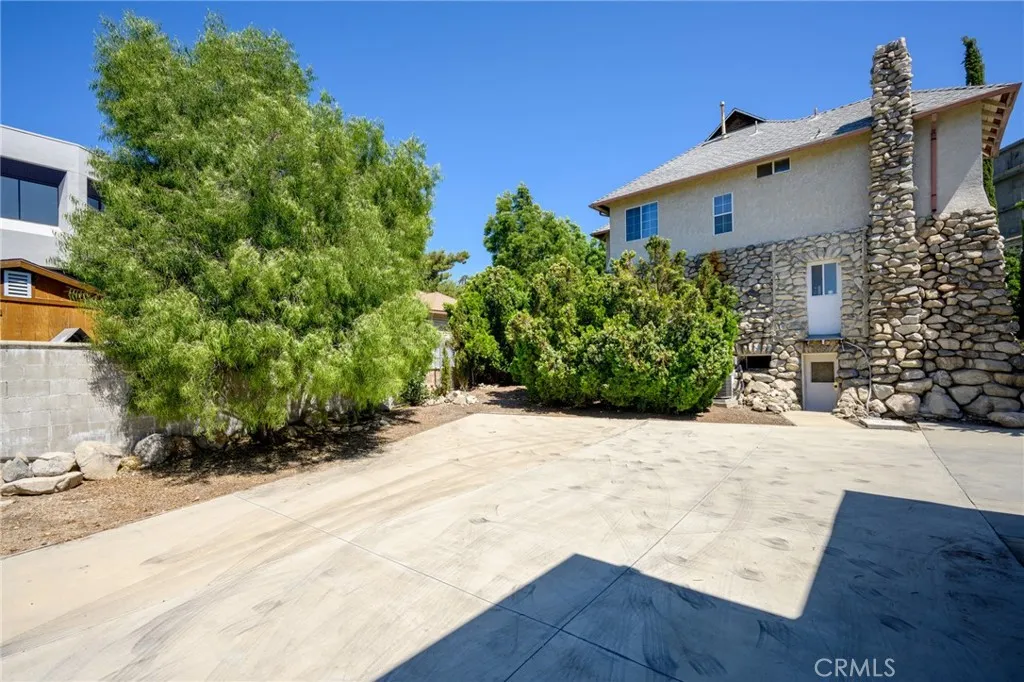 Additional image 48 of 2526 Foothill Boulevard Unit 1/2, La Crescenta, CA 91214