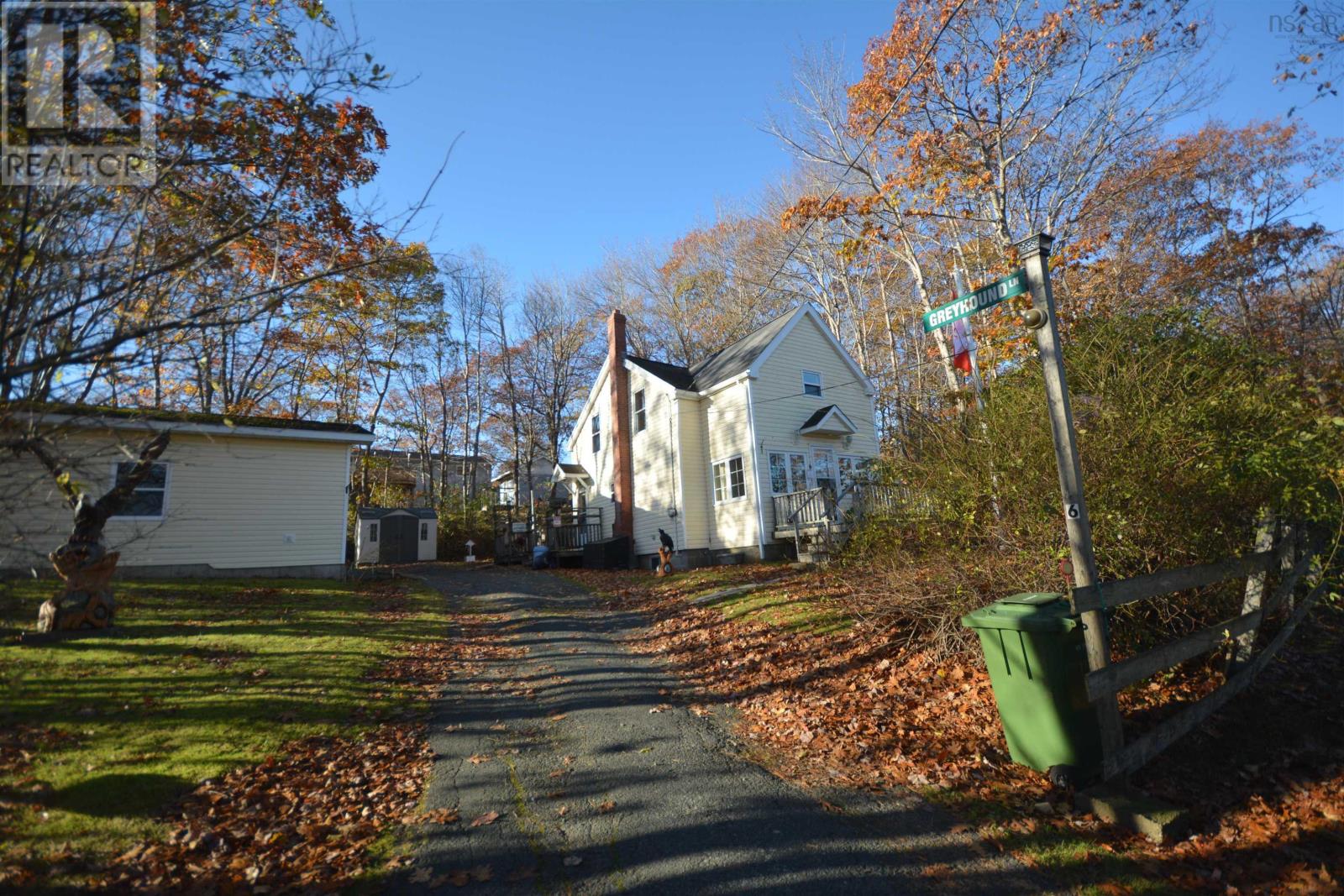 6 Nelson Avenue|Halifax, Nova Scotia B3P1V8