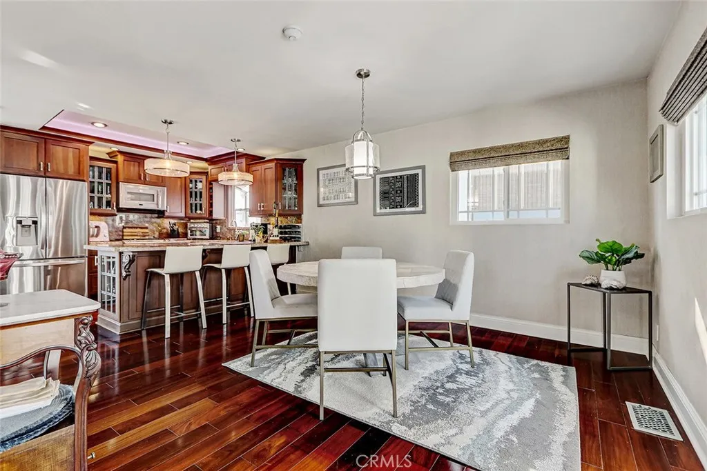 Additional image 64 of 718 S Broadway Unit C, Redondo Beach, CA 90277