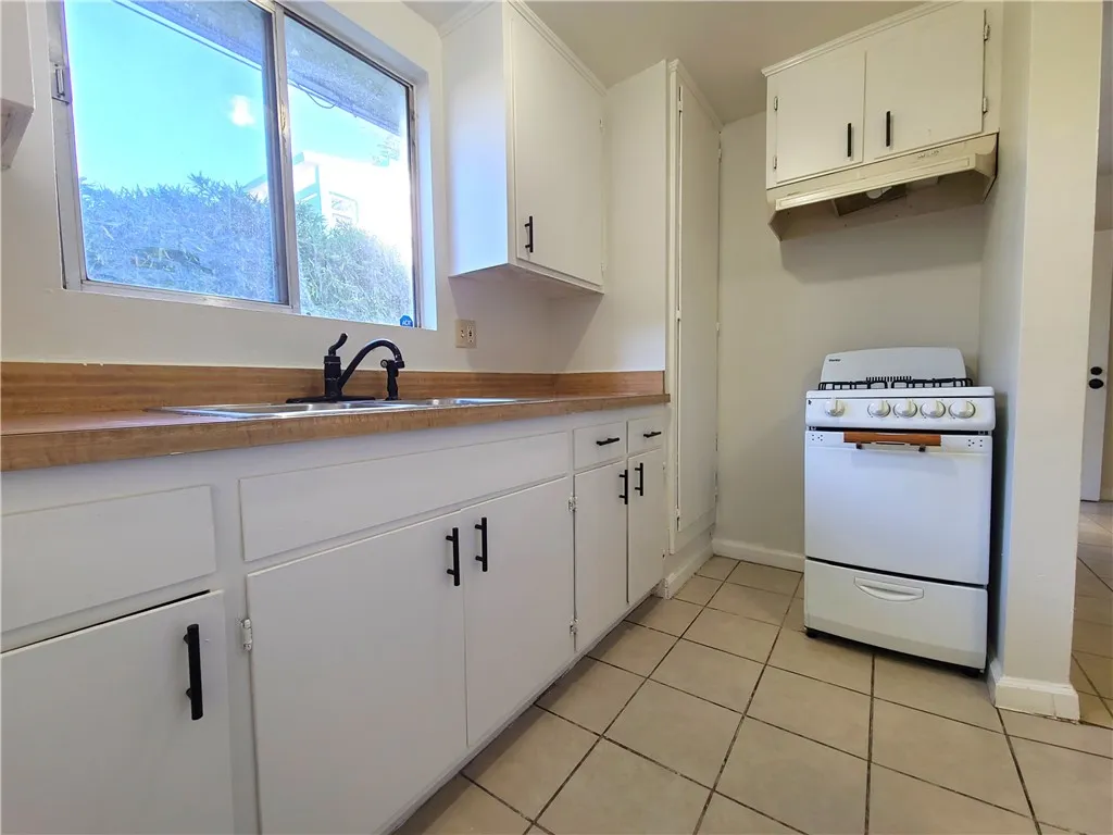 Additional image 18 of 3891 Locust Street, Riverside, CA 92501