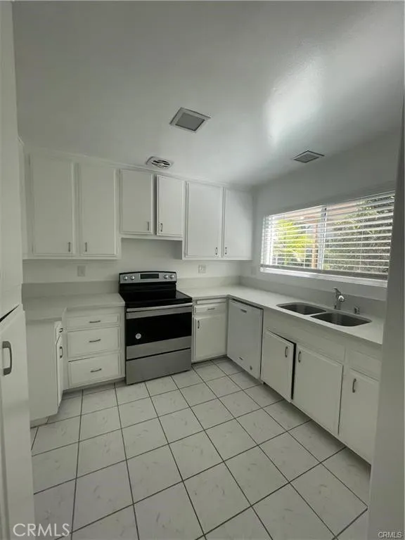 Additional image 28 of 730 Amigos Way Unit 1, Newport Beach, CA 92660