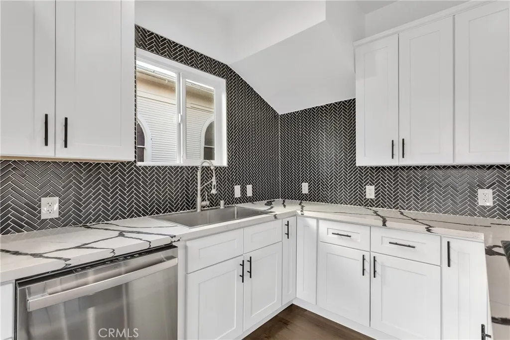 Additional image 33 of 3635 Locust Street, Riverside, CA 92501