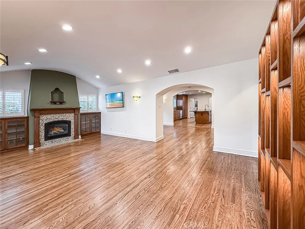 Additional image 9 of 15452 Varden, Sherman Oaks, CA 91403