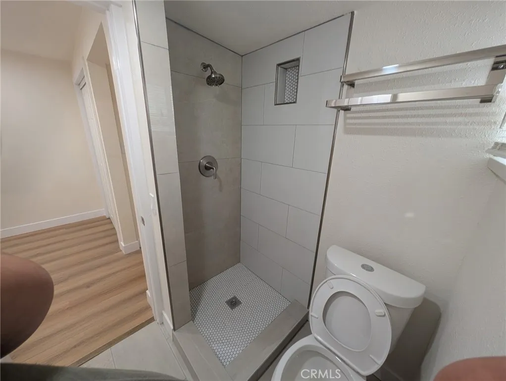 Additional image 14 of 825 Laveta, Los Angeles, CA 90026