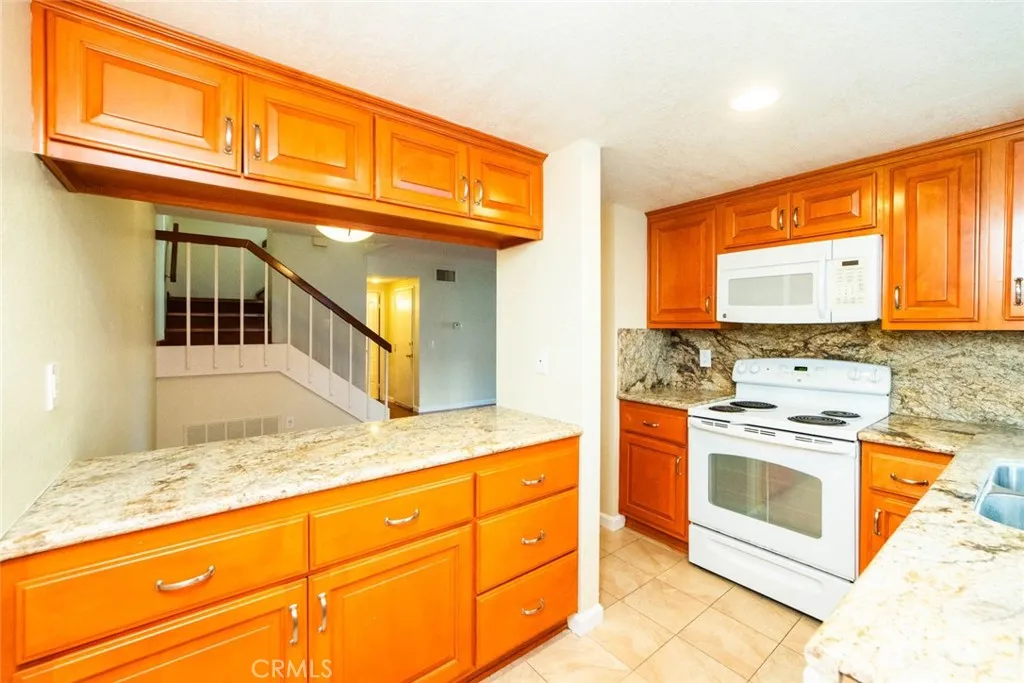 Additional image 4 of 923 Lombard Court, Costa Mesa, CA 92626