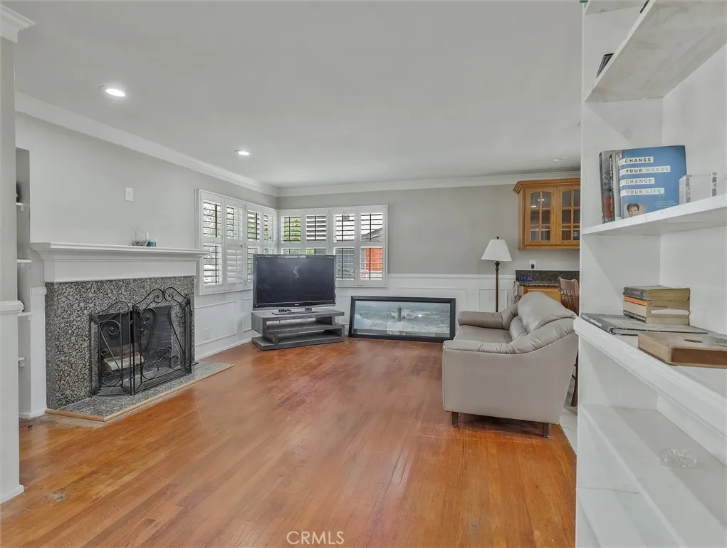 Additional image 31 of 3826 S Burnside Ave, Baldwin Hills, CA 90008