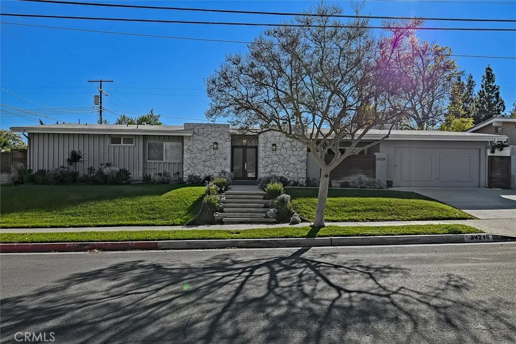 Additional image 2 of 24216 Calvert Street, Woodland Hills, CA 91367