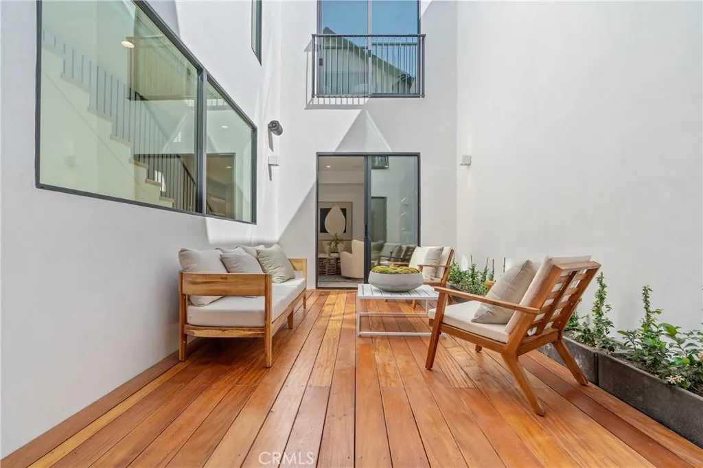 Additional image 90 of 11825 Tennessee Avenue, Los Angeles, CA 90064