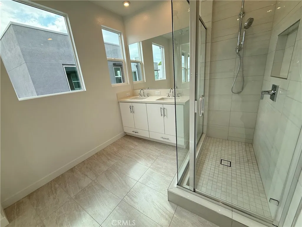 Additional image 48 of 693 S Lyon Street, Santa Ana, CA 92705