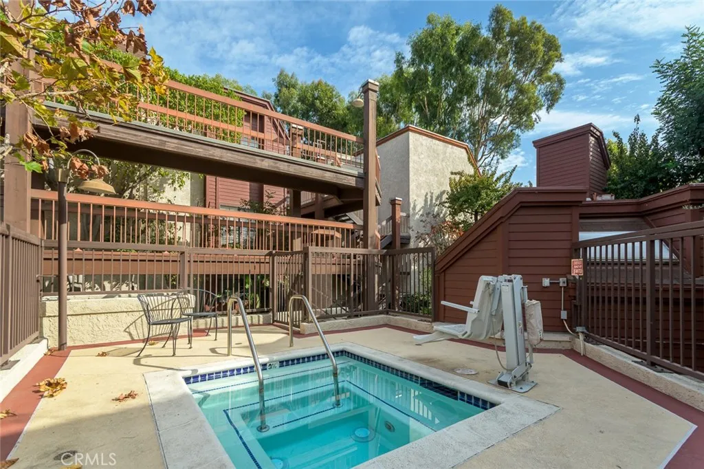 Additional image 28 of 231 Bethany Road Unit 104, Burbank, CA 91504