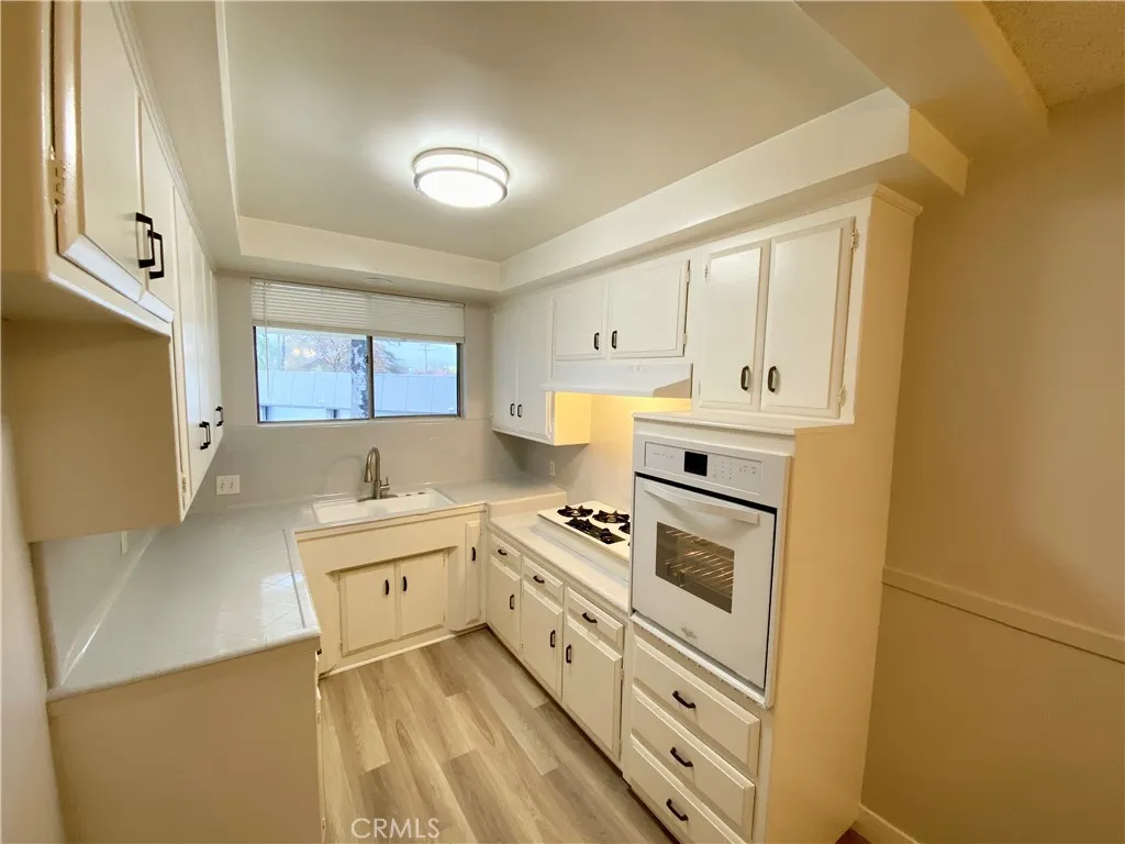 Additional image 3 of 3335 Triangle Place Unit 5, Glendale, CA 91208