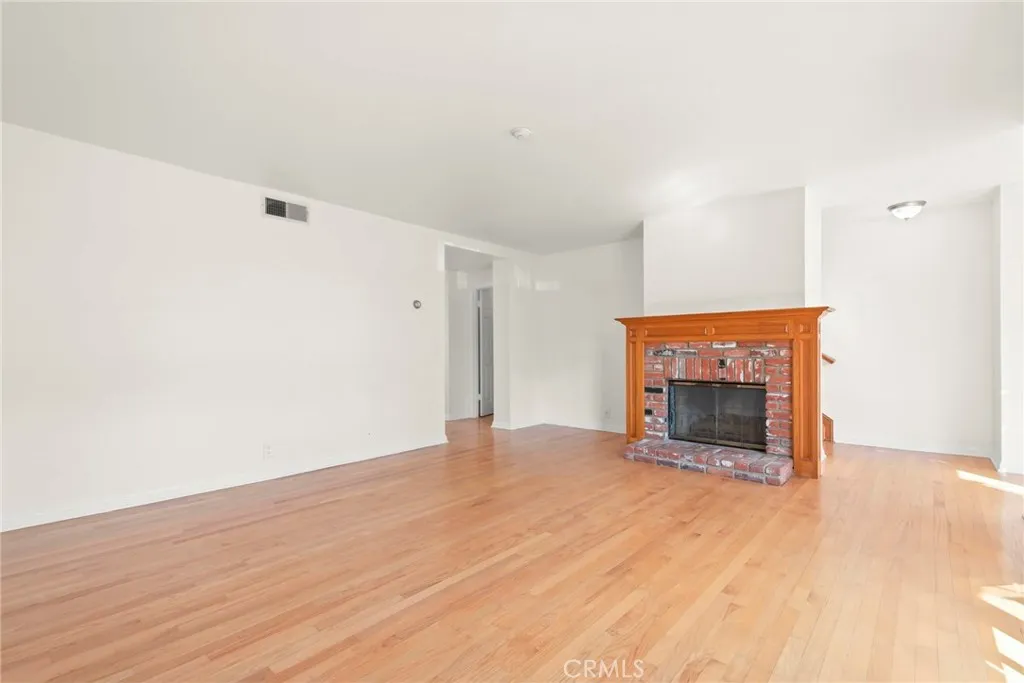 Additional image 9 of 313 N Broadway, Redondo Beach, CA 90277