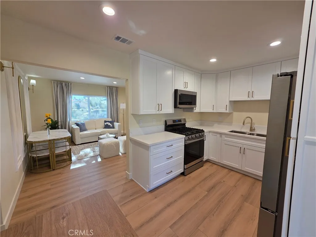 Additional image 29 of 18719 Bassett, Reseda, CA 91335