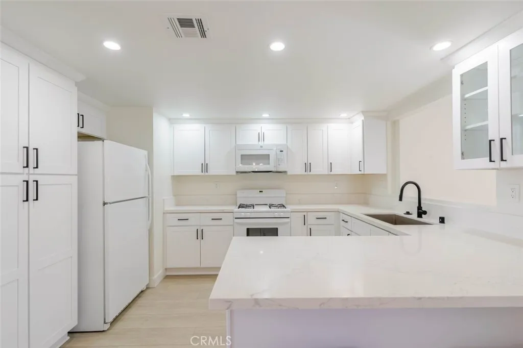 Additional image 10 of 514 E Avenue J9, Lancaster, CA 93535