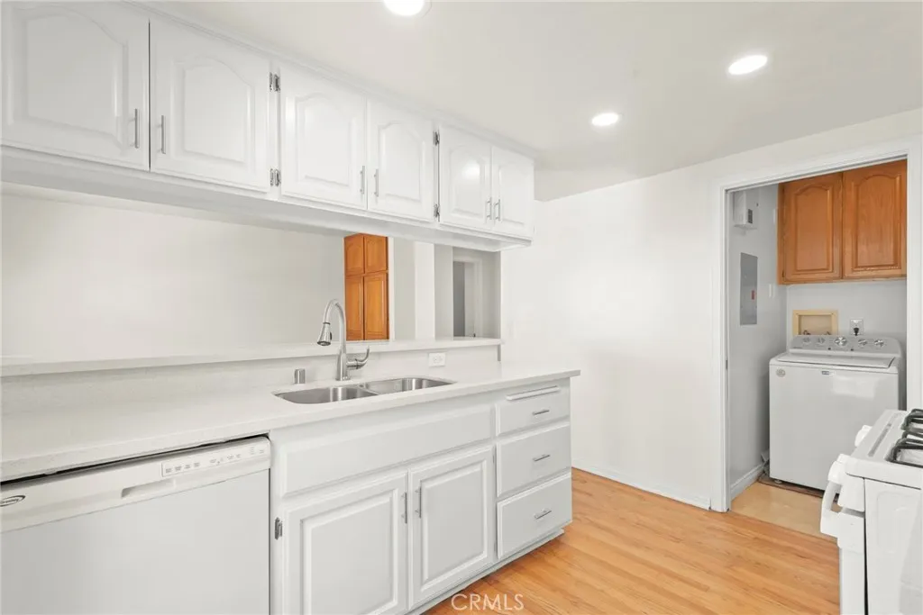 Additional image 62 of 313 N Broadway, Redondo Beach, CA 90277