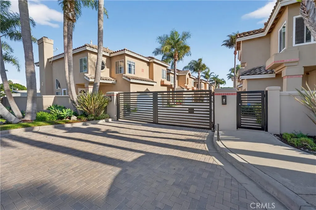 Additional image 4 of 152 Terraza Court, Costa Mesa, CA 92627