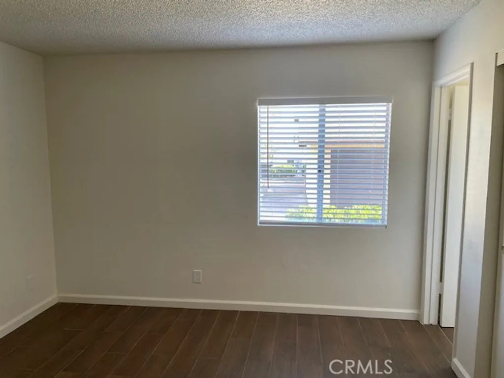 Additional image 15 of 320 N Poe Unit C, Lake Elsinore, CA 92530