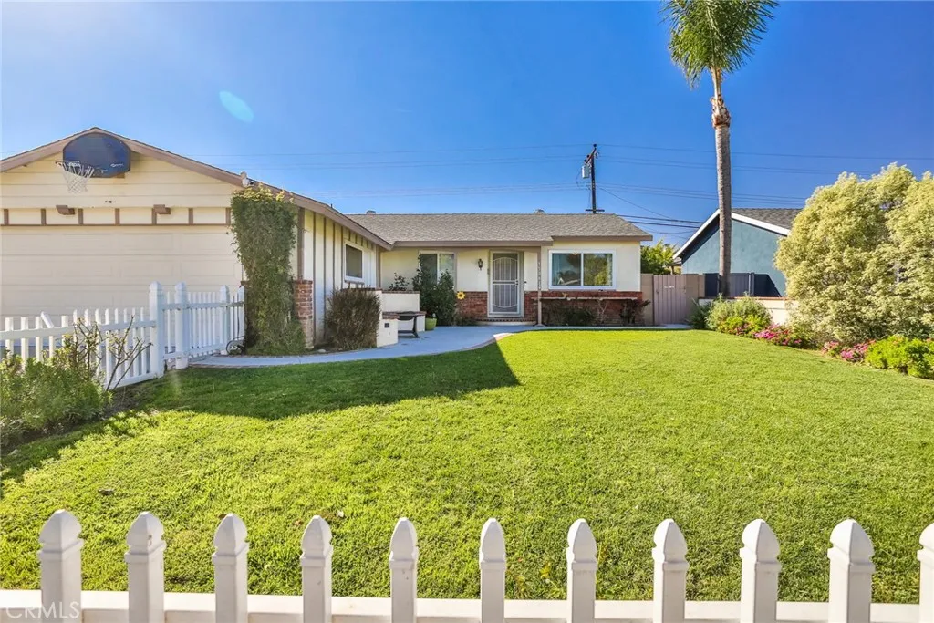 Additional image 3 of 15061 Drake Ln, Huntington Beach, CA 92647