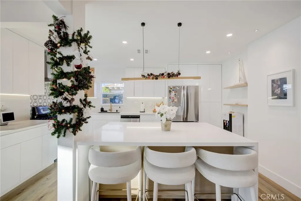 Additional image 106 of 8161 Encino Avenue, Northridge, CA 91325