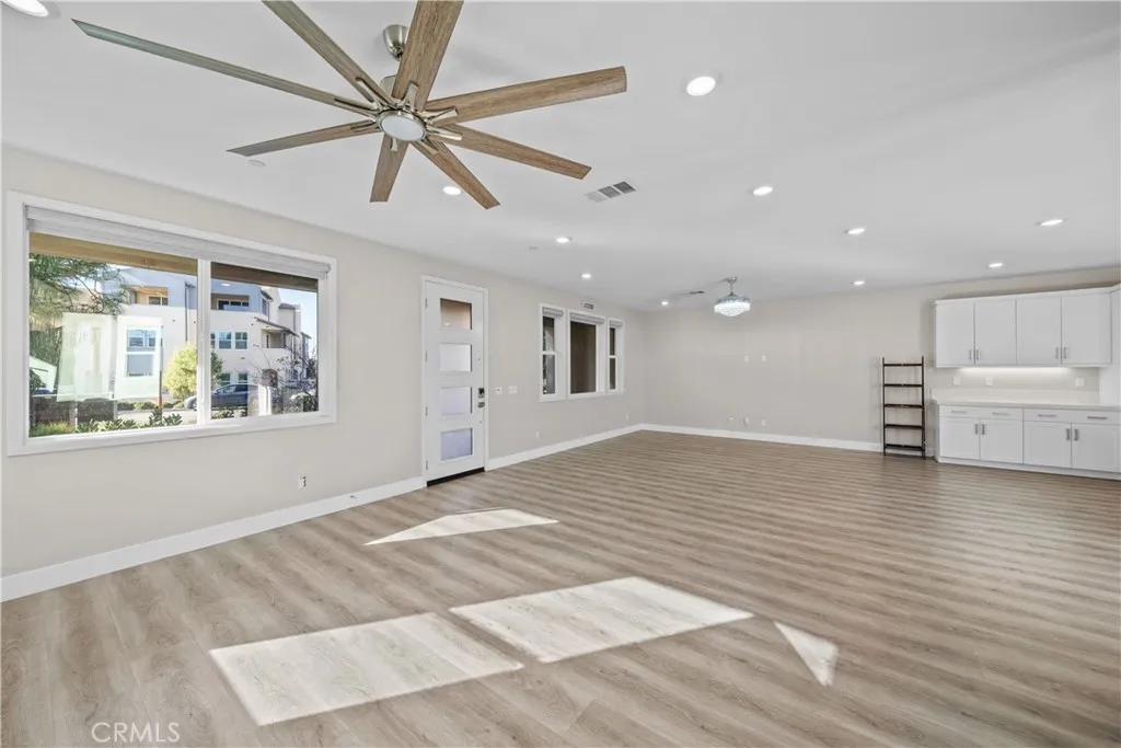 Additional image 10 of 124 Zawn, Irvine, CA 92618