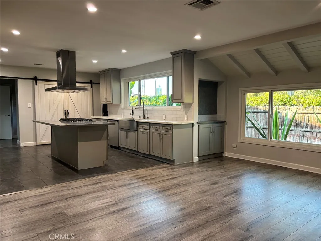 Additional image 31 of 6656 Columbus Avenue, Van Nuys, CA 91405