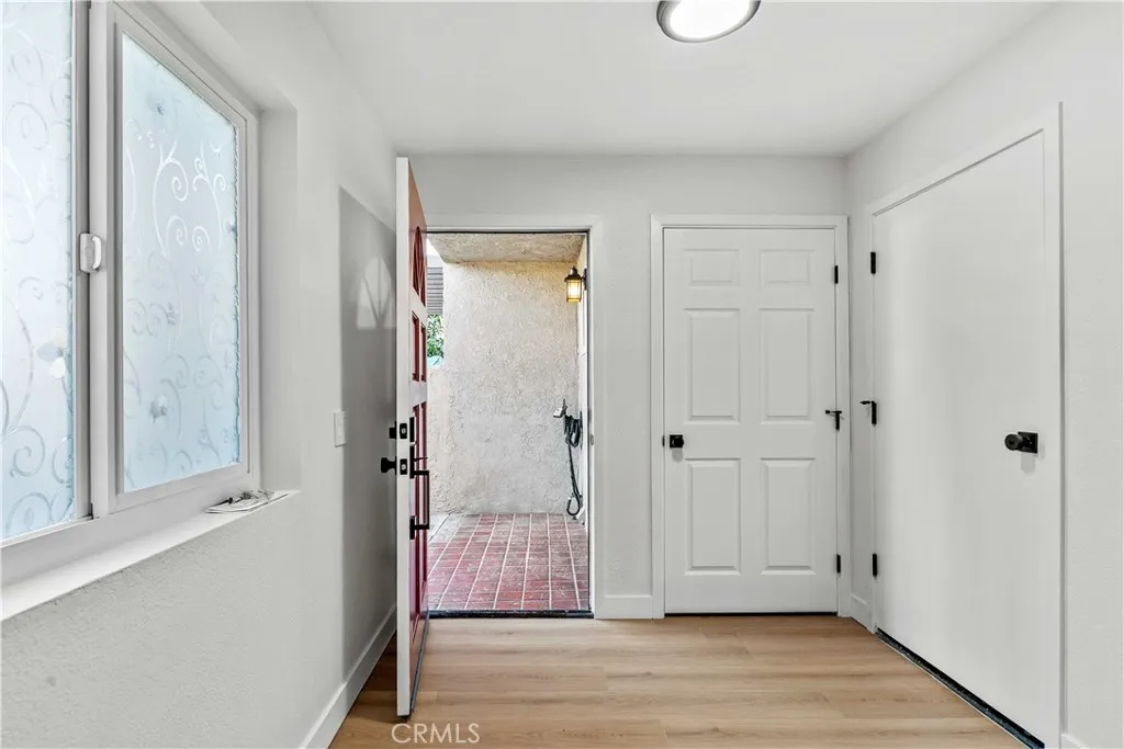 Additional image 4 of 552 Hahn Ave, Glendale, CA 91203