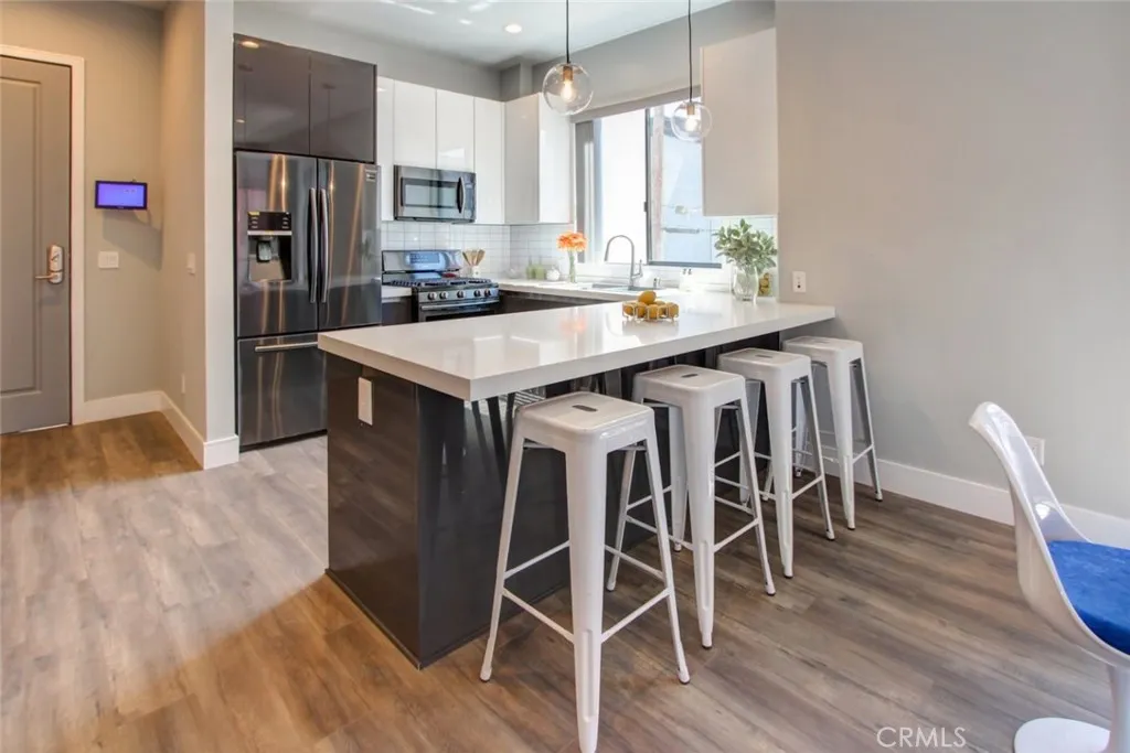 Additional image 5 of 330 Salem St Unit 301, Glendale, CA 91203