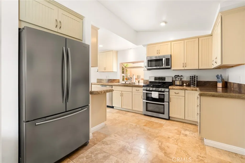 Additional image 36 of 20300 Oxnard, Woodland Hills, CA 91367