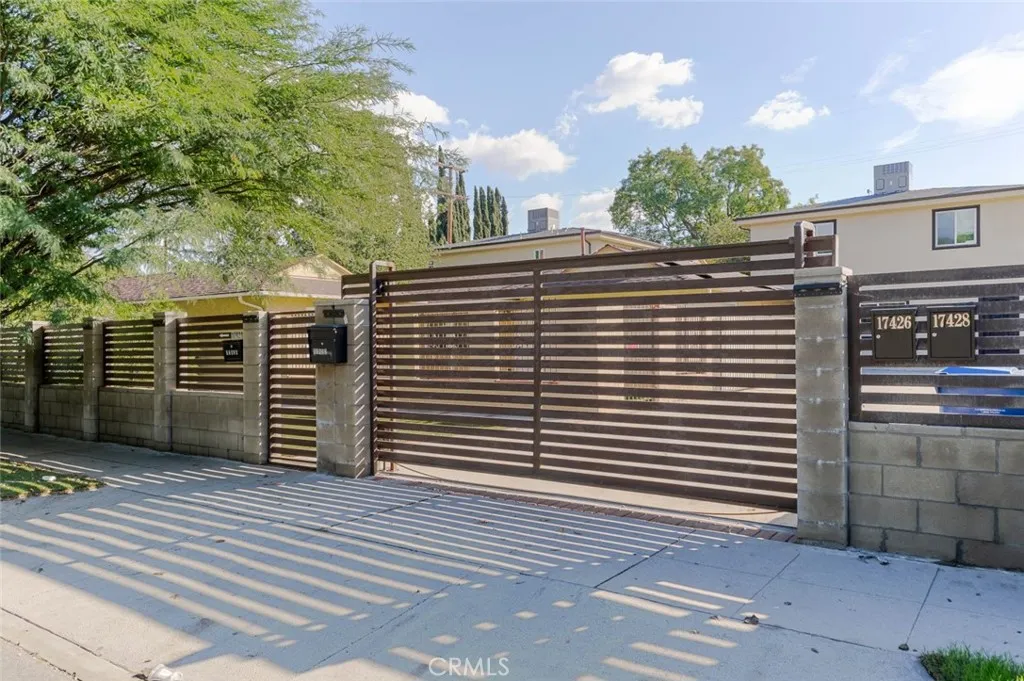 Additional image 5 of 17428 Roscoe Boulevard, Northridge, CA 91325