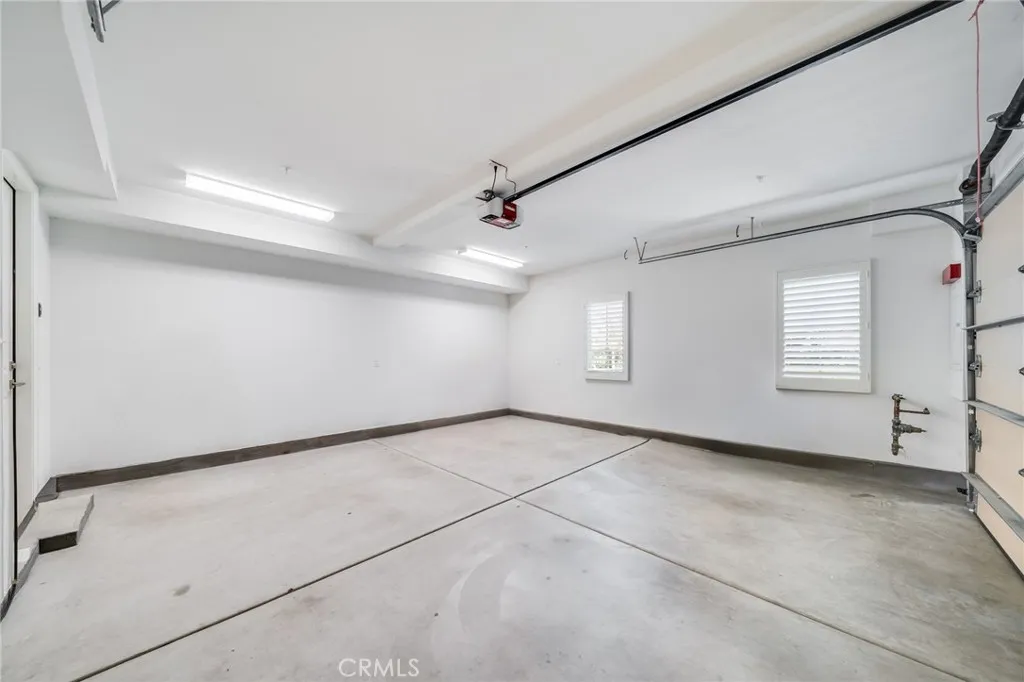 Additional image 29 of 64 Meander, Irvine, CA 92620