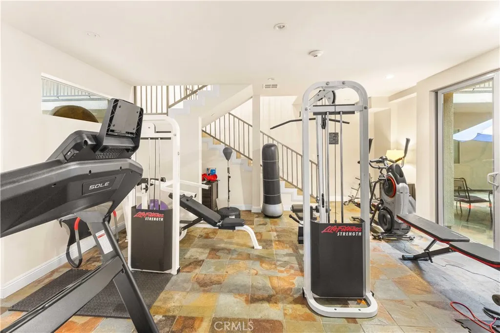 Additional image 95 of 11218 Camarillo Street Unit 404, Toluca Lake, CA 91602