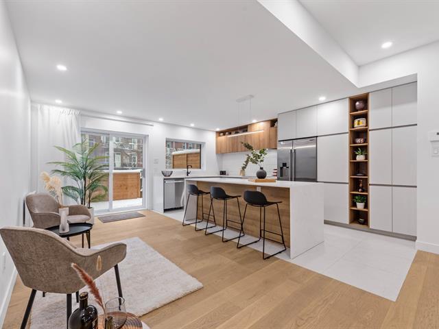 4129 Rue St-Urbain|Montréal (Le Plateau-Mont-Royal), Quebec H2W1V4