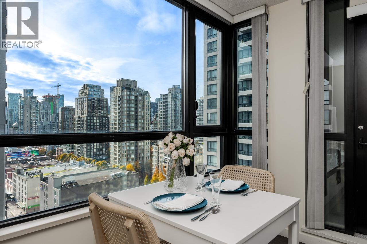 1706 909 MAINLAND STREET|Vancouver, British Columbia V6B1S3