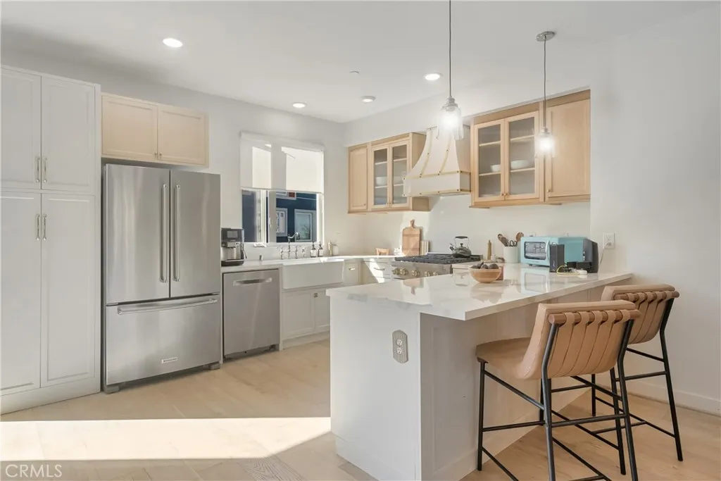 Additional image 63 of 2581 Arvia #3, Los Angeles, CA 90065